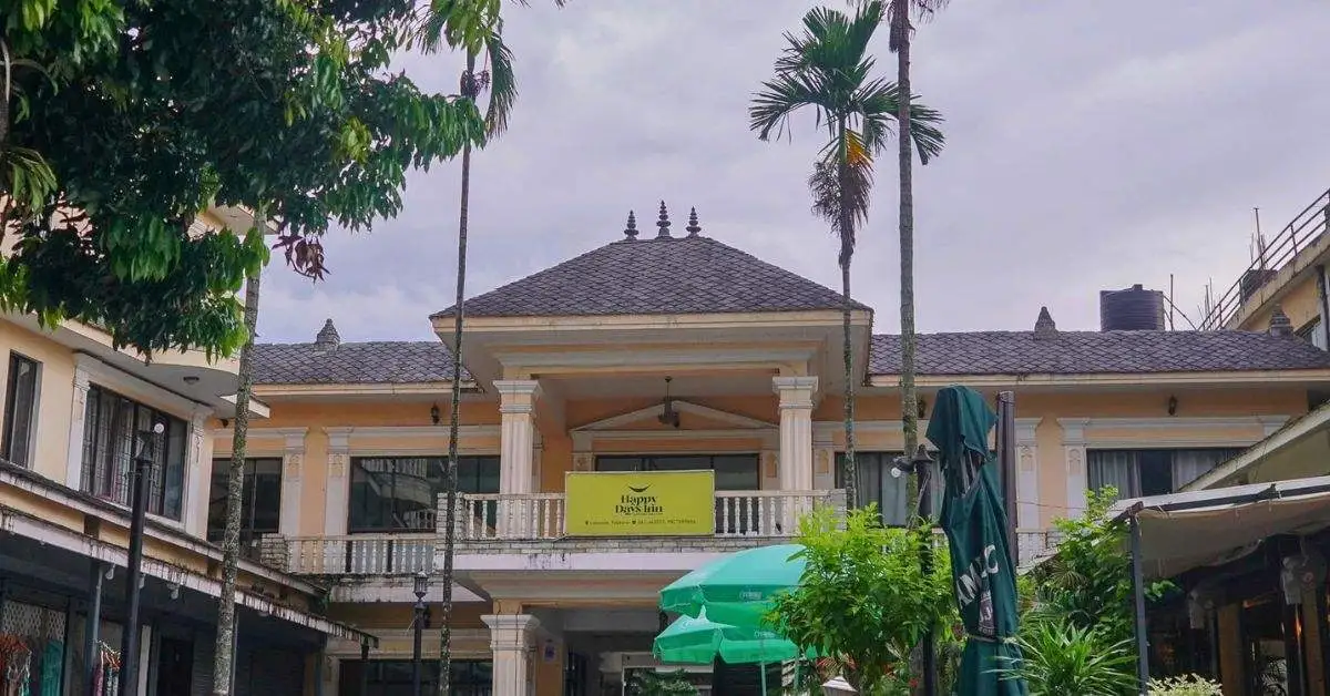 Happy Days Inn Exterior